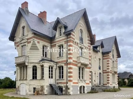 château 20 pièces 760 m²