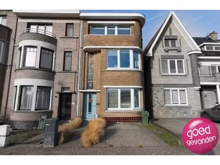 gezinswoning - art deco - 4 slk - terrassen - tuin - parking