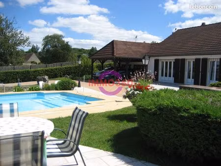 maison 6 pièces 180 m²