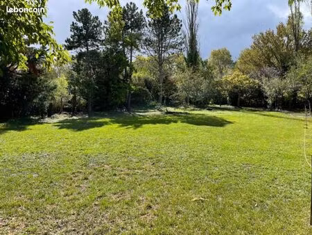 terrain 1 230 m² auzielle