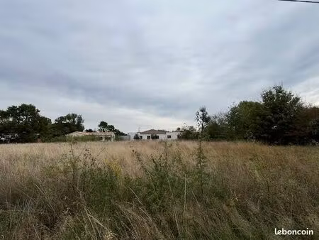 terrain 1 090 m² fontenilles