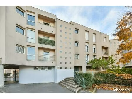 t4 lumineux idéal famille à savigny-sur-orge  gare et commerces à pied