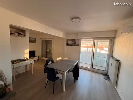 grand t2 très lumineux + (garage fermé possible)