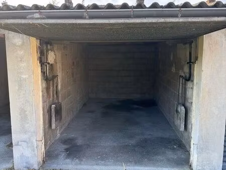 garage à louer