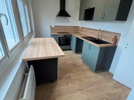 location maison 4 chambres 1 bureau