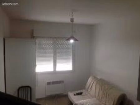 studio meuble proche roissy senlis amazon a1 calme avec parking possibilité de garage en p