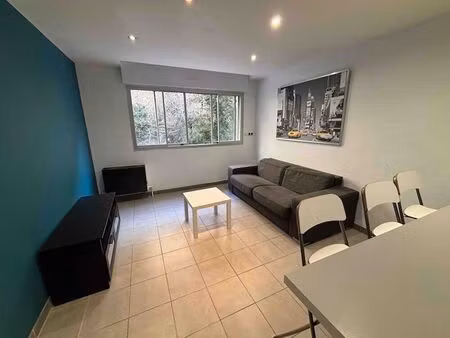 annonce location appartement 1 pièce de 29m2 à marseille 7 (13007) - paruvendu.fr ref 9927