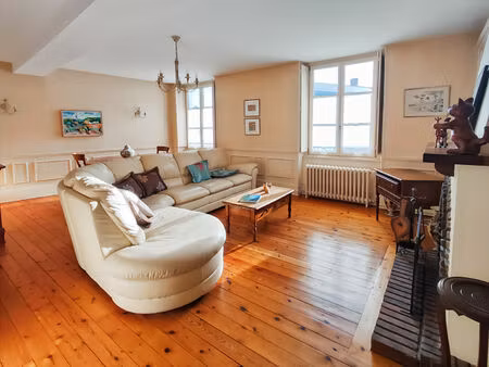 vente maison 7 pièces  185.00m²  saint