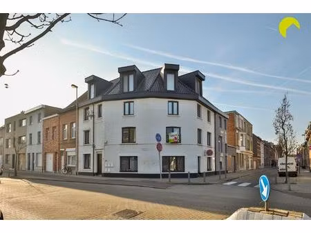 appartement te koop in hoboken met 2 slaapkamers