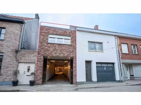 appartement te koop in deerlijk met 1 slaapkamer