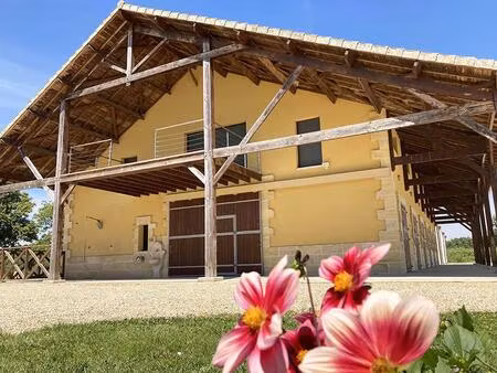 ecuries privées haut de gamme 980 m2 hab. sur 20 hectares