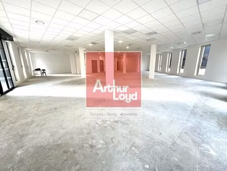 location local professionnel 268m² troyes 10000