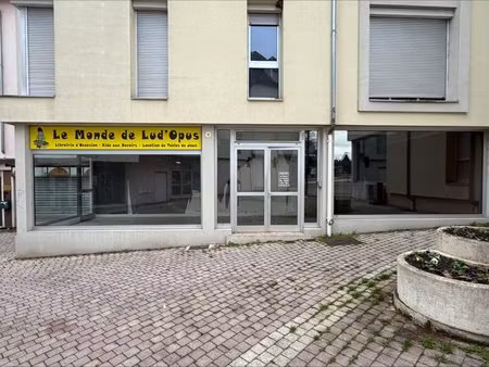 local commercial 59 m2 le creusot