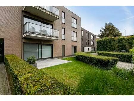 appartement te koop in wijnegem met 2 slaapkamers