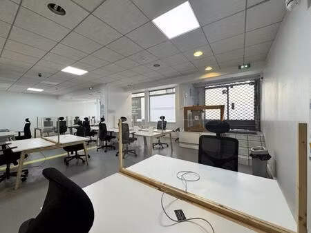 bureau / local commercial avec belle visibilité