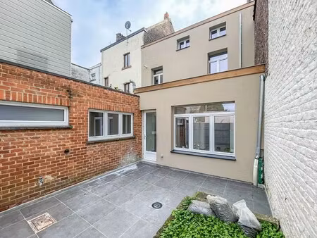 commercieel te koop in sint-pieters-leeuw