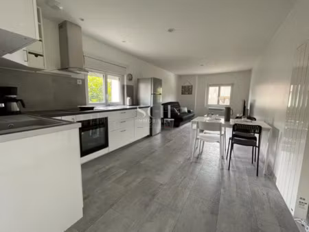 t2 duplex meublé 50 m2