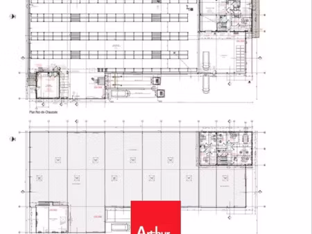 à louer : local d'activité sur terrain clos  situé sur la commune de fareins