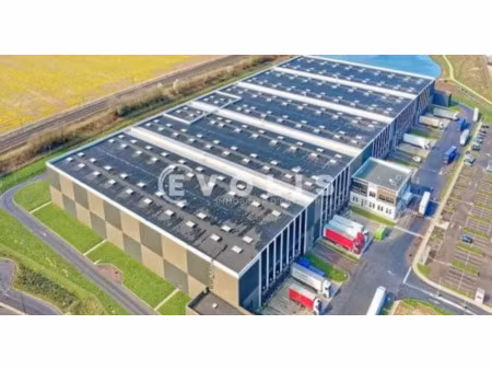 location entrepôt servon 77170