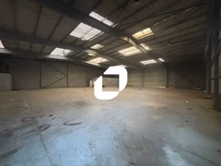 location entrepôt le barp 33114