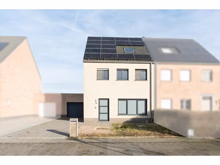 huis te koop in kallo met 4 slaapkamers