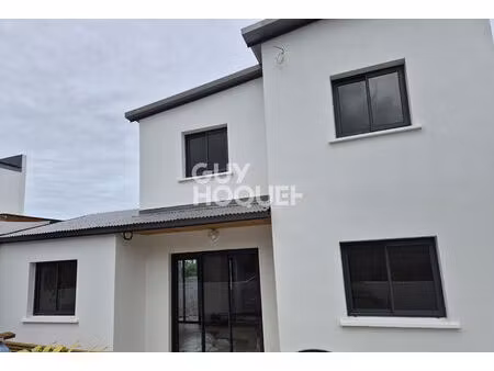 a louer villa f5 ste-anne