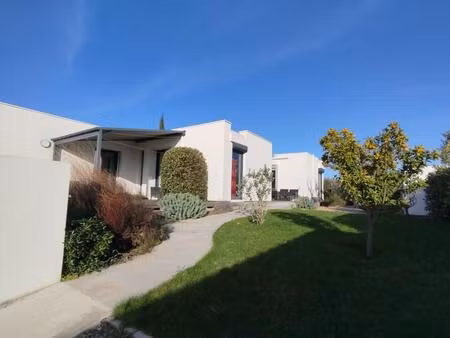 vente maison 3 pièces 110 m² mèze (34140)