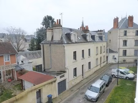 location garage à tours (37000)