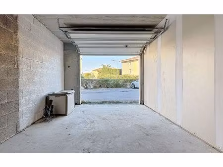 stationnement sainte-marie 21.85 m² t- à vendre  44 000 €