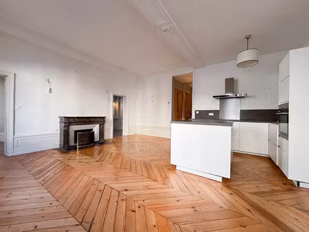 appartement hyper centre angers 4 pièces  3 chambres  charme de l'ancien 93.97 m2