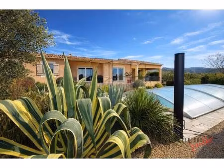 villa en parfait état 116 m2 piscine et terrain paysagé de 1 500 m2