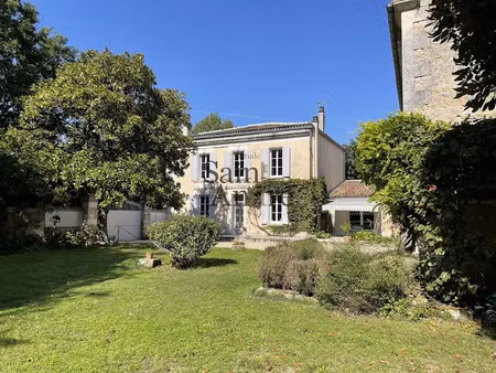 vente maison 8 pièces 320 m² à touvre (16600)  498 750 €