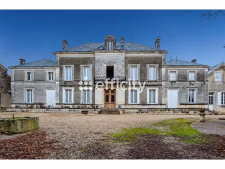 vente propriété 15 pièces 425 m² à réparsac (16200)  499 000 €
