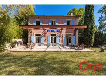 vente propriété 5 pièces 136 m² à vic-le-fesq (30260)  495 000 €