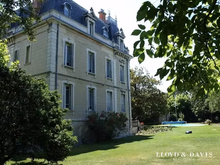 vente maison 13 pièces 450 m² à montelimar (26200)  1 368 421 €