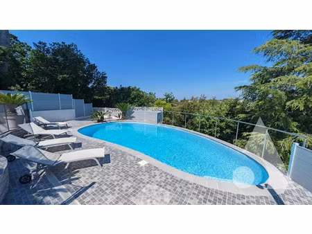 vente maison 7 pièces 200 m² à saint-raphael (83700)  1 199 900 €
