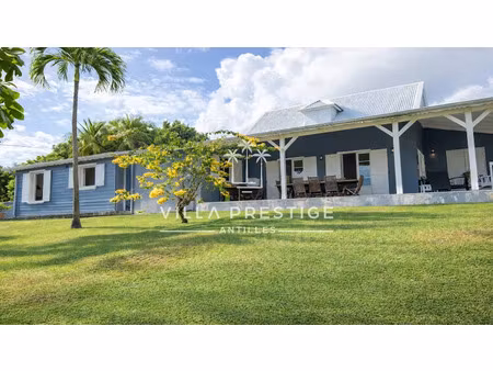 vente villa 8 pièces 161 m² à baie mahault (97122)  822 000 €