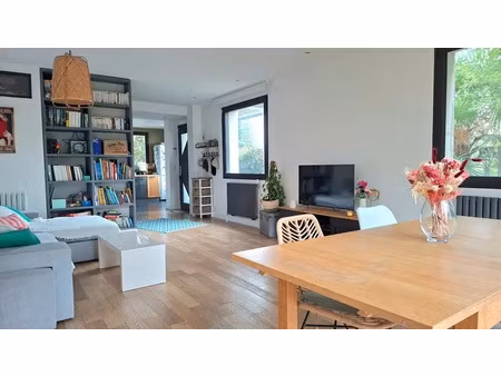 vente maison 5 pièces 152 m² à le plessis-robinson (92350)  849 000 €
