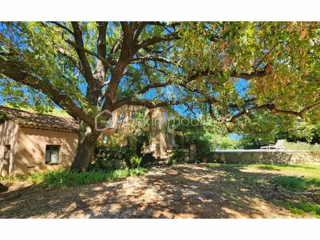 vente ferme 9 pièces 240 m² à ansouis (84240)  915 000 €