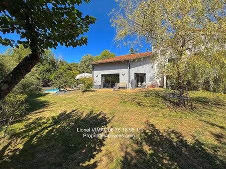 ensemble maison 220 m2 avec piscine + local commercial de 98 m2 ( avec bail commercial )