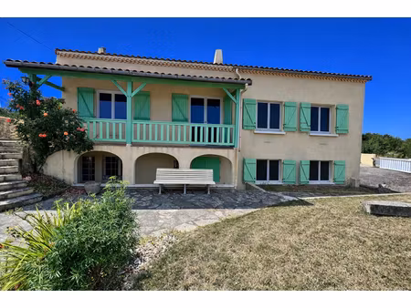 maison luche thouarsais 6 pièces 130 m2