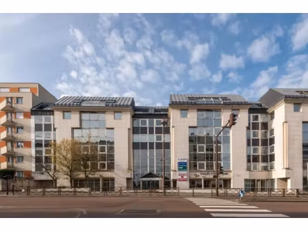 location bureau versailles 78000