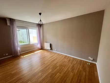 location appartement 1 pièce 36 m² à vierzon (18100)  400 €
