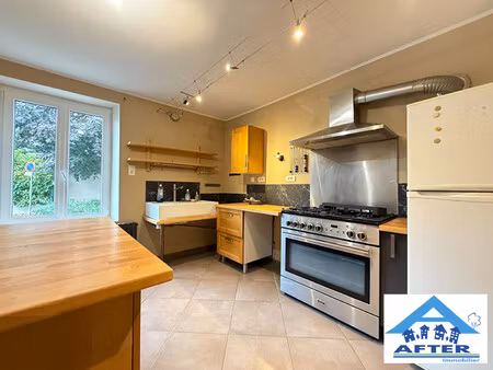 maison semi-individuelle 217 m² avec jardin et garage