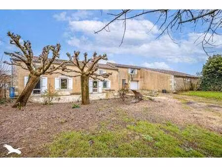 vente maison à maillezais (85420) : à vendre / 179m² maillezais