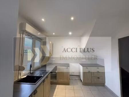 a vendre - maison 5 pieces 79m2 avec jardin