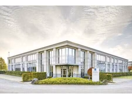 306 m² bureaux élégants près de la chaussée de louvain