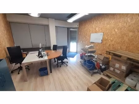 tarbes arsenal  a vendre local commercial de 42 m² avec une cave de 42 m²