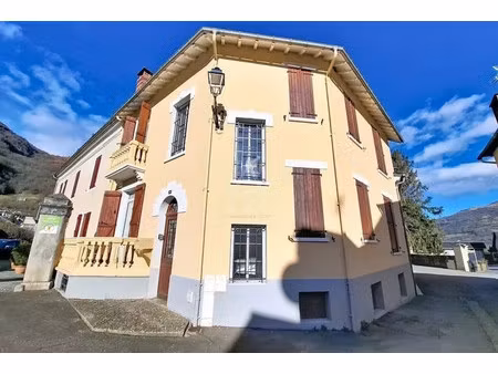 vente immeuble de rapport pierrefitte nestalas  102m² 380 000€ hautes-pyrénées midi-pyréné