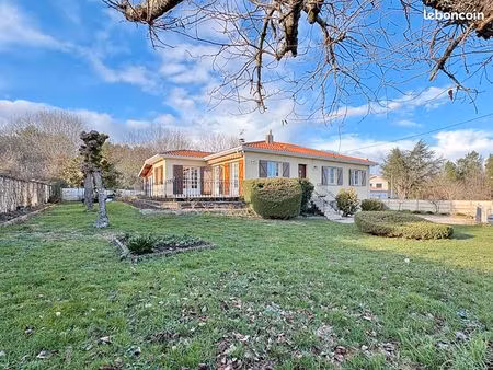 maison 7 pièces 208 m²